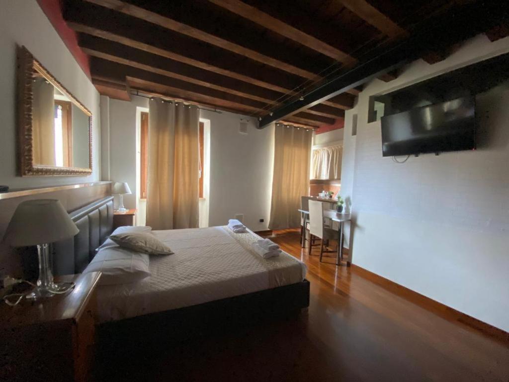 Residenza Pozzani Apartment Verona Bagian luar foto